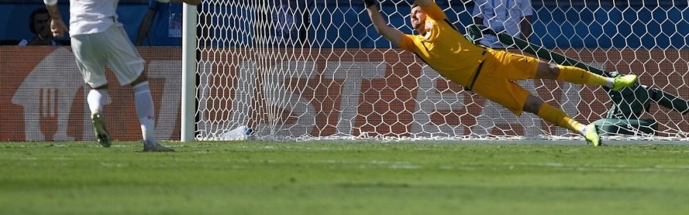  扎哈突破造乌龙，水晶宫主场幸运战平阿森纳抢分成功  