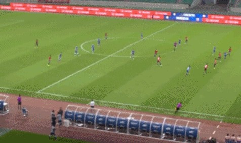  老鹰全队七人上双轻取魔术收获三连胜