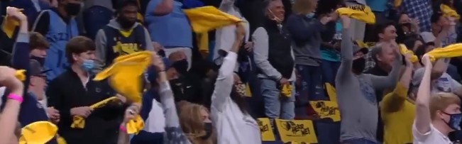  梅斯主场氛围燃爆全场，球迷助威激发球员斗志